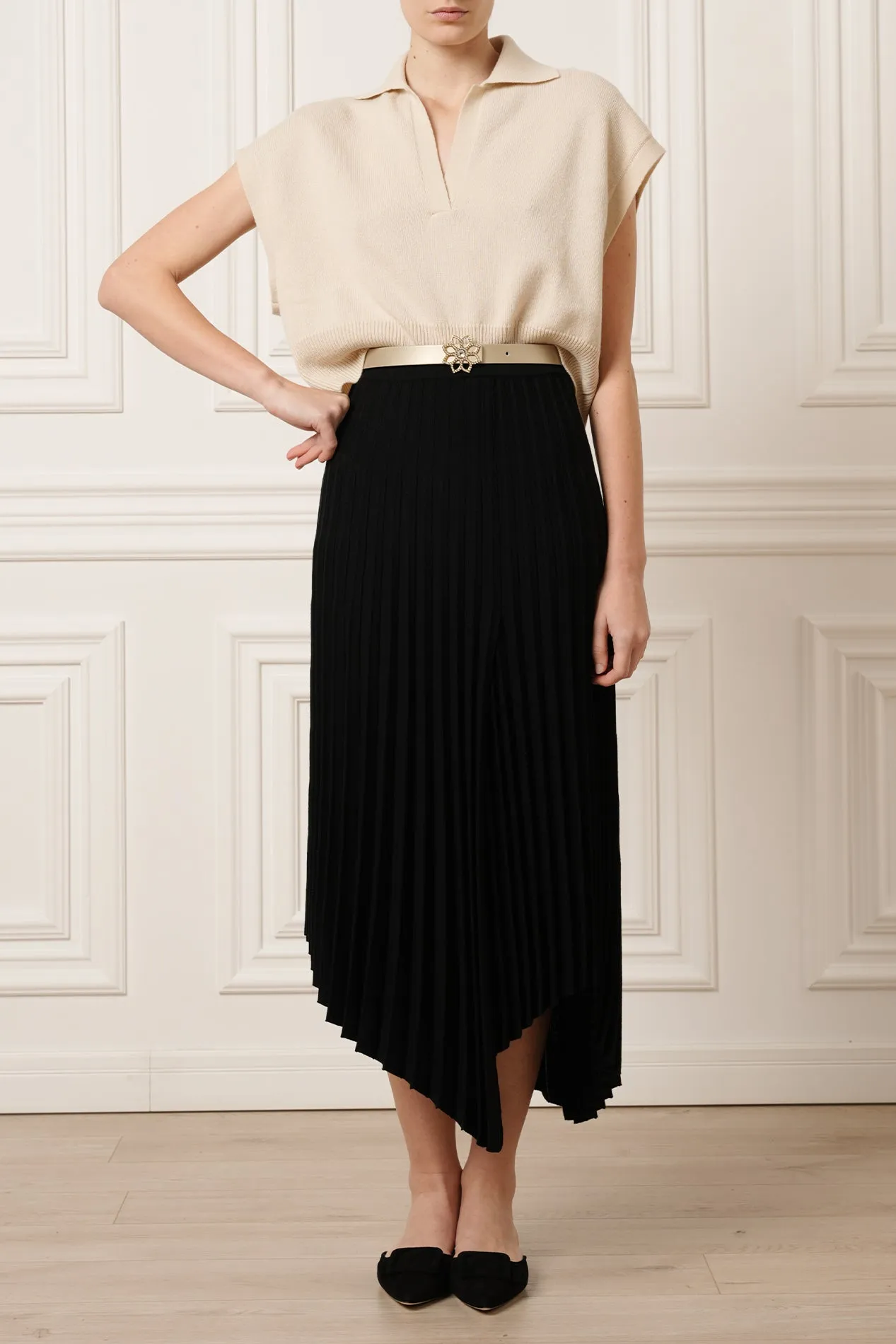 Lia Jersey Wool Pleated Midi Skirt in Black