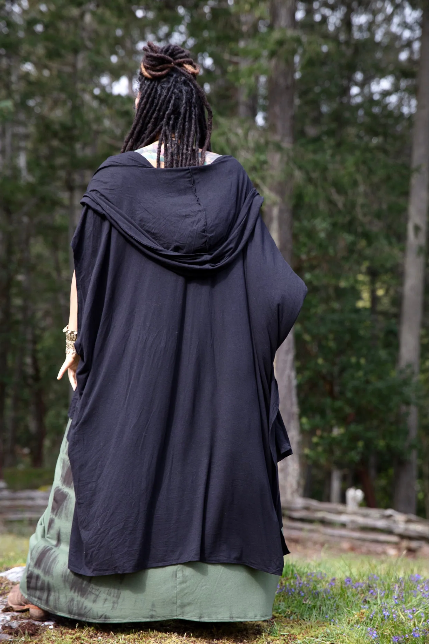 Raven Shawl - w HOOD