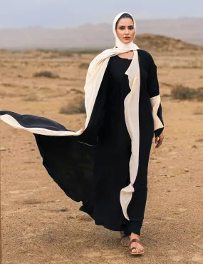 SOLITARY BRINGS PEACE ABAYA