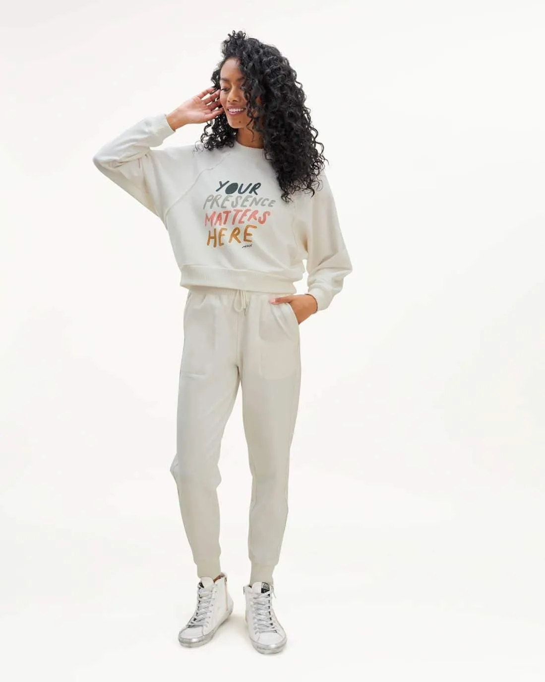 Splendid - MHN Eco Fleece Wild and Free Pullover in Porcelain