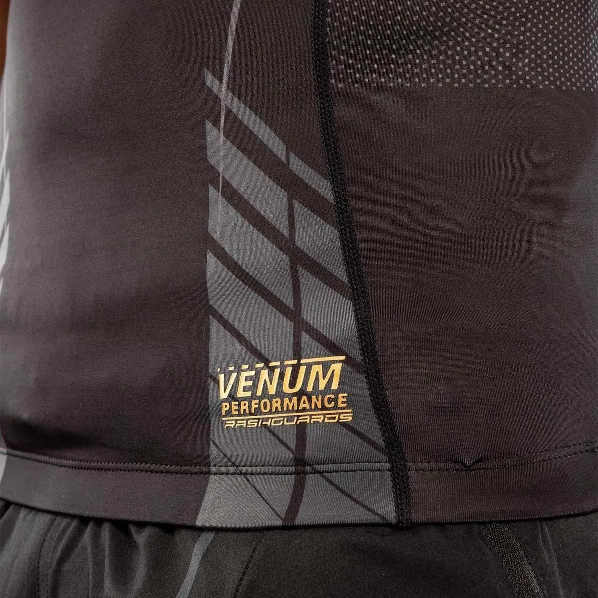 Venum Athletics Sleeveless Rash Guard Black/Gold