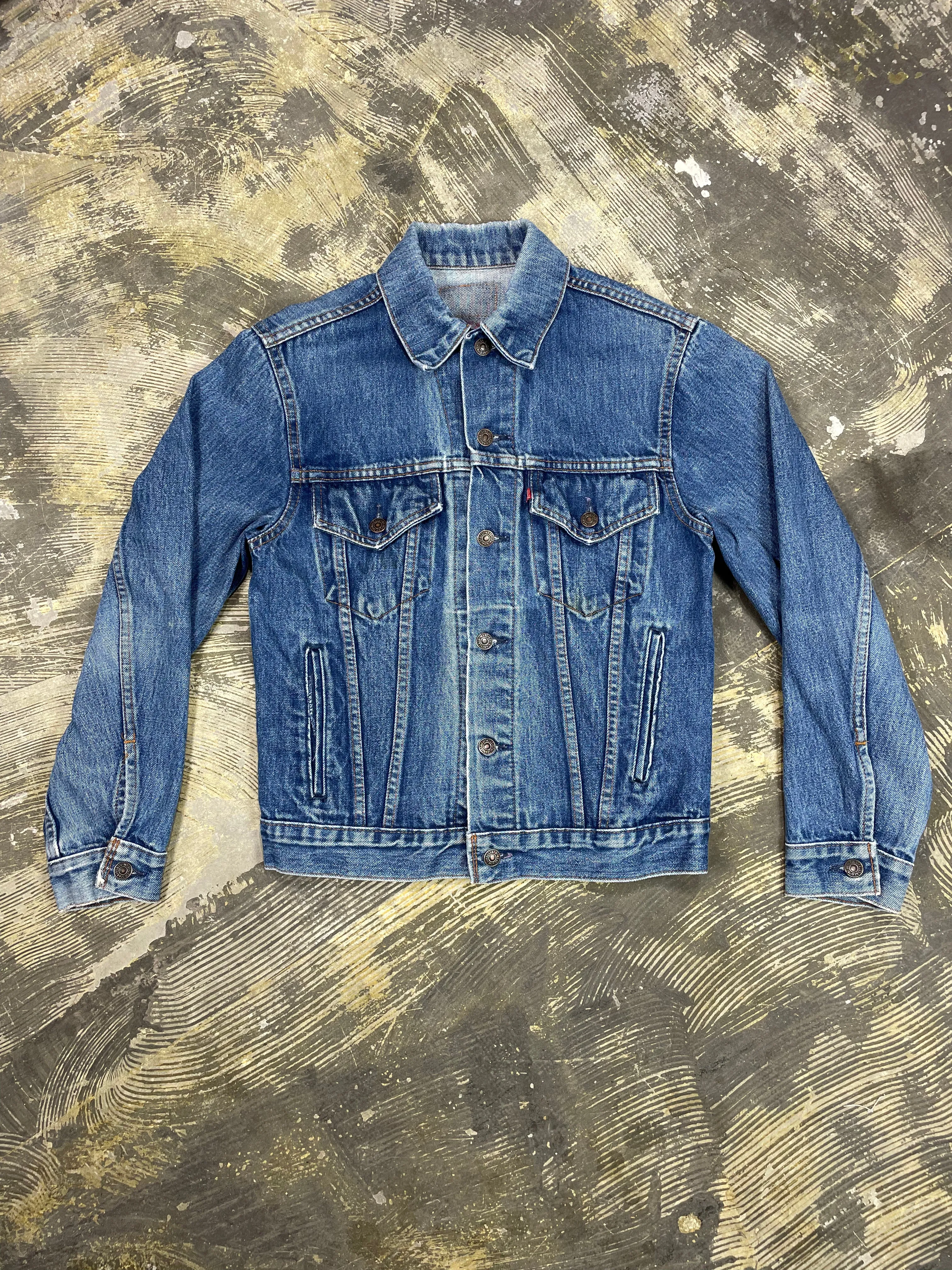 Vintage Levi Premium Wash Denim Trucker Jacket (JYJ-176)