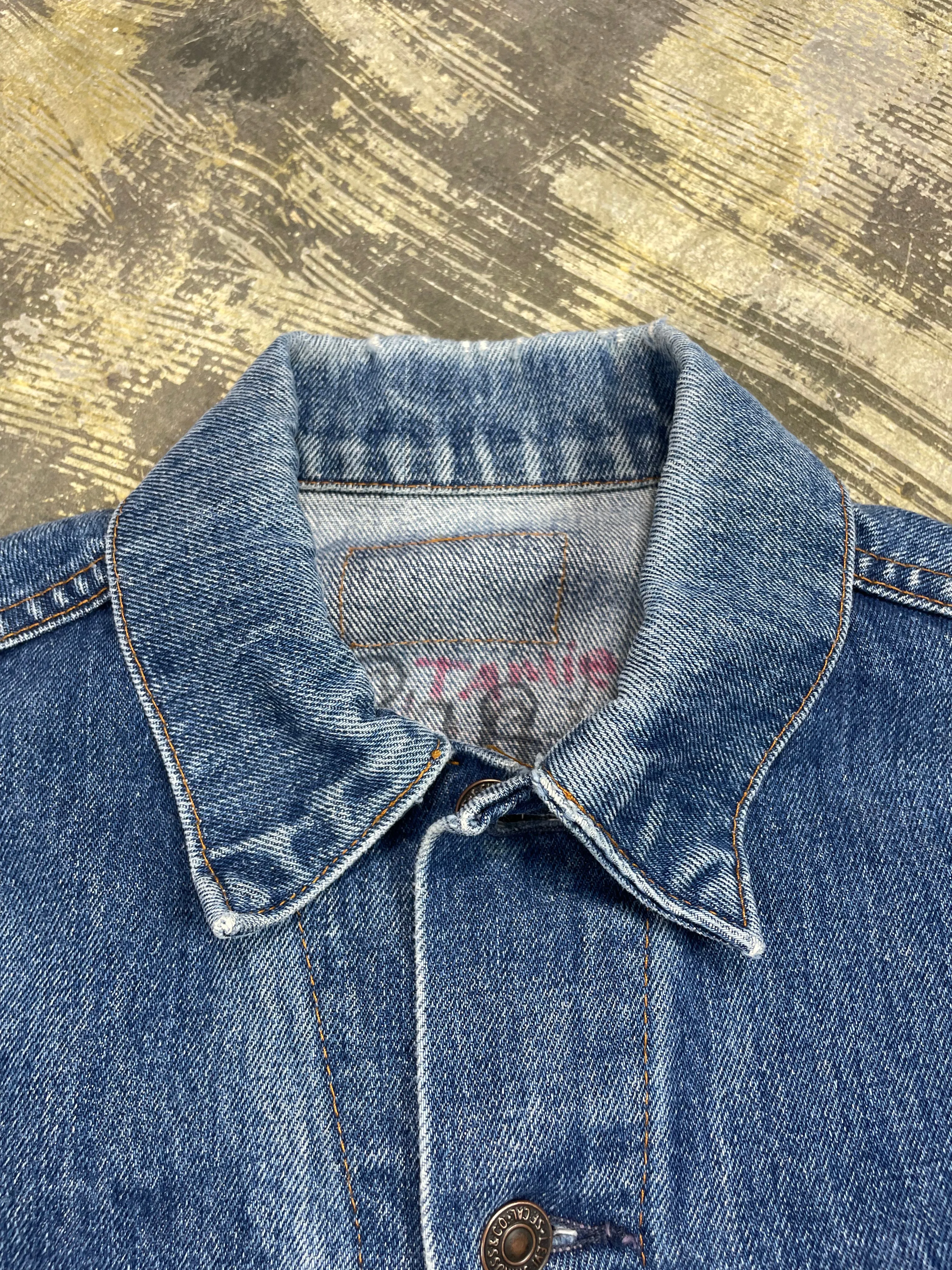 Vintage Levi Premium Wash Denim Trucker Jacket (JYJ-176)