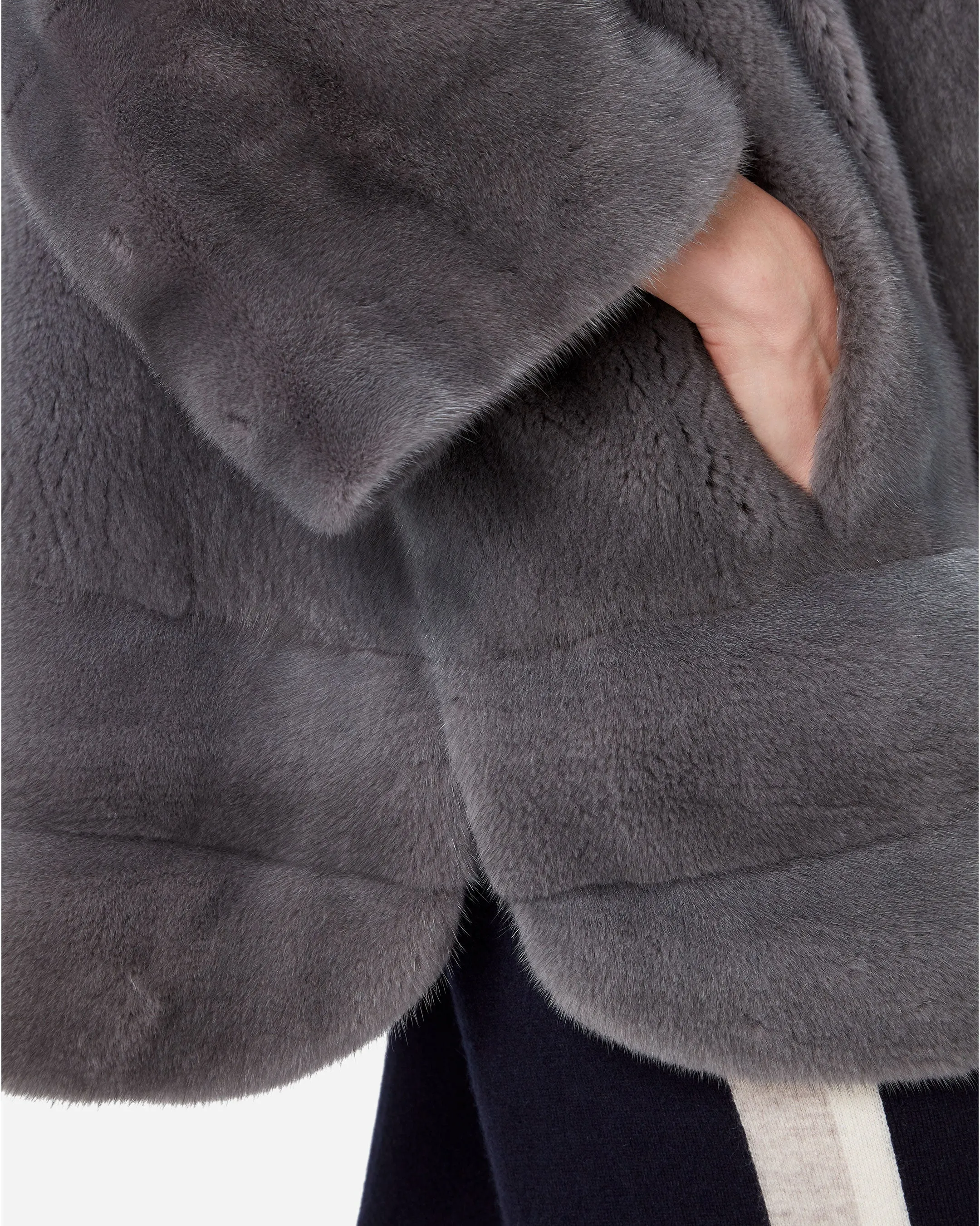 Women's Bracelet Sleeve Mink Coat Grey